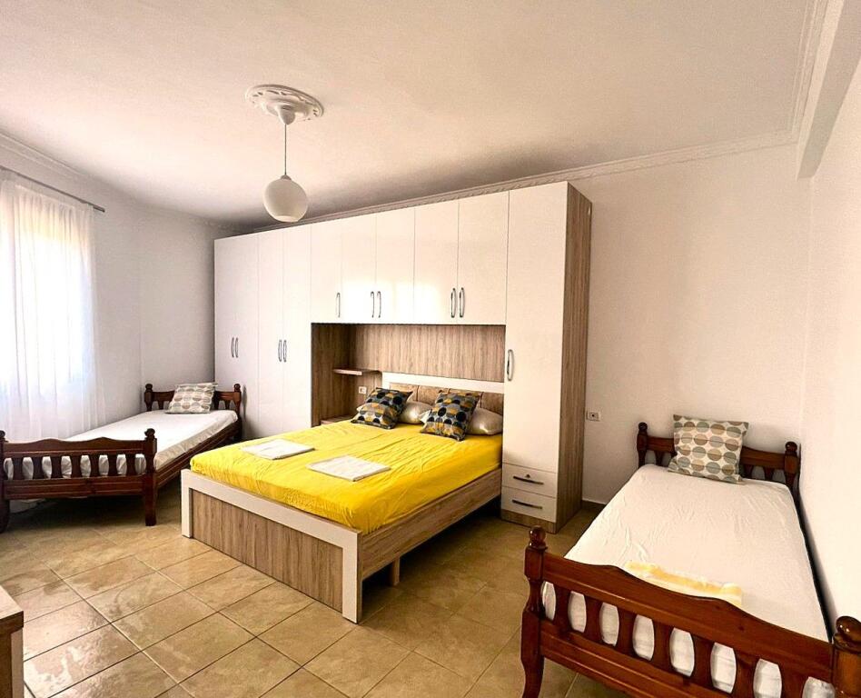 500 meters from Orikum Beach - Very big apartment fully furnished