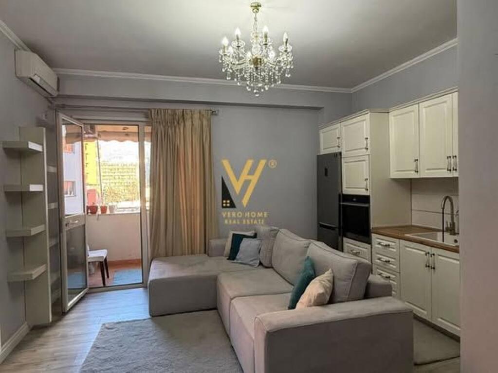 VENDESI APPARTAMENTO 1+1+BLK A DELIJORGJI 170.000 EURO