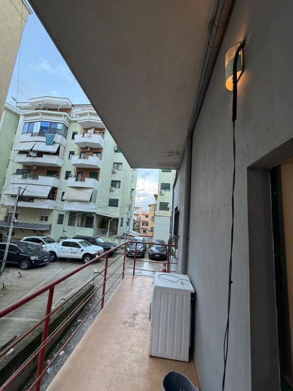 Apartment 2+1, Kodra e Diellit!