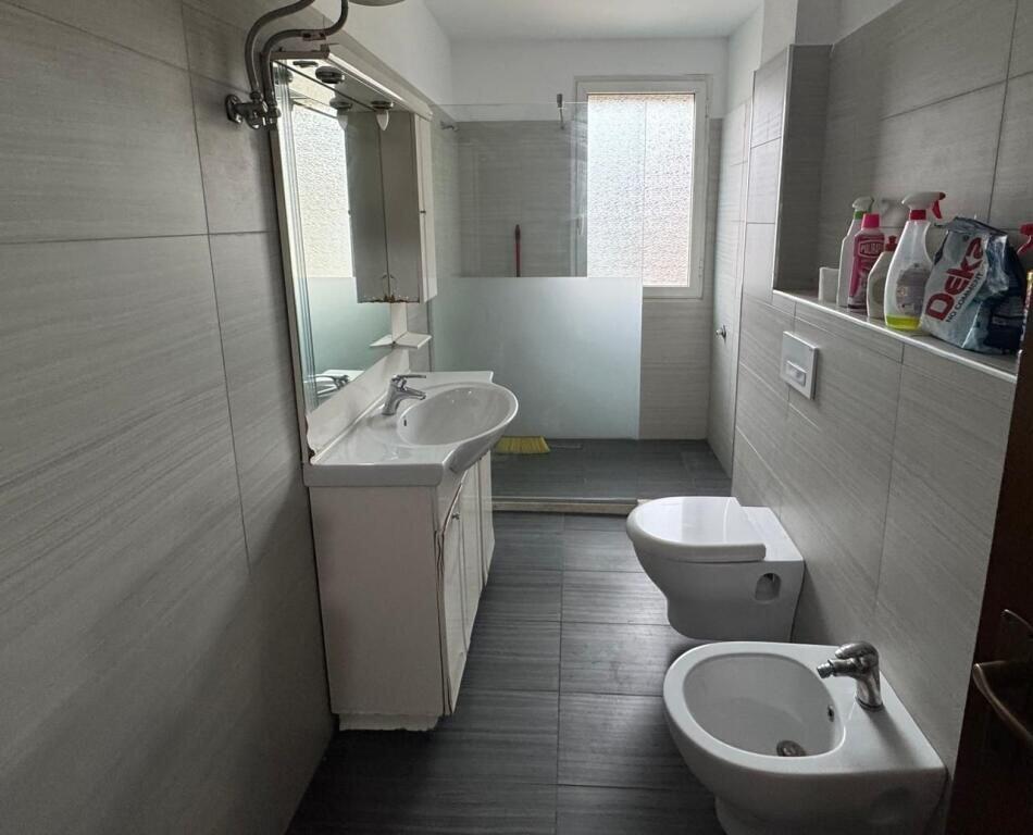 APARTAMENT ME QIRA NE BLLOK