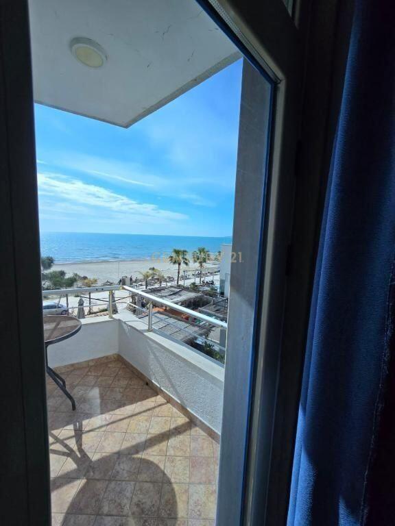 Jepet me qira Hotel + Restorant – Shkëmbi i Kavajës (Vijë e Parë me Detin)
