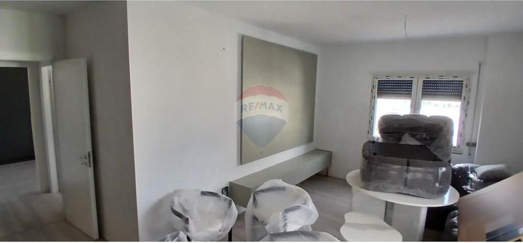 Apartamenti me qera 2+1+2 te kodra e diellit