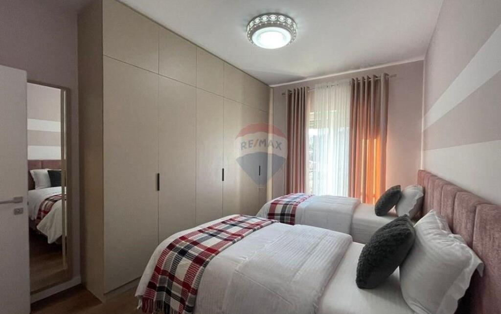 Apartment 3+1+2 parking spaces- For Sale - Park Life, Tirana!!! ID: 530191054-1411