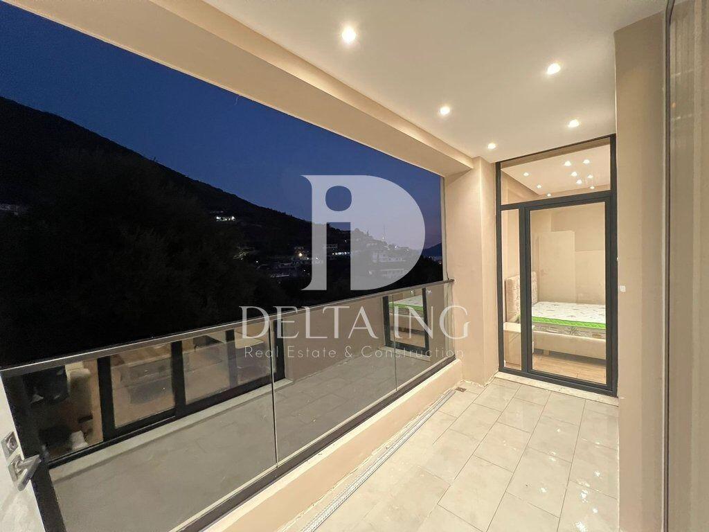 Apartment 1+1 for sale at Uji i Ftohtë, Vlorë