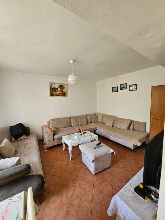 APARTAMENT 1+1 PER SHITJE PRANE RAJONIT TE POLICISË, DURRËS