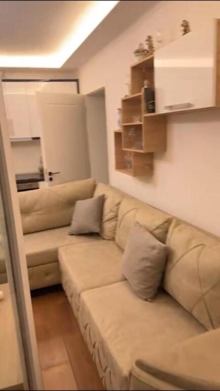 2+1 apartment for rent at Harry Fultz!