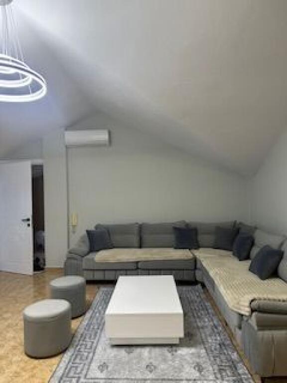 Appartamento 2+1 Appena arredato dietro Globes con 700€