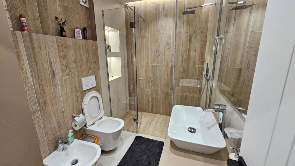 Duplex 2+1+2 for Rent in the Center!