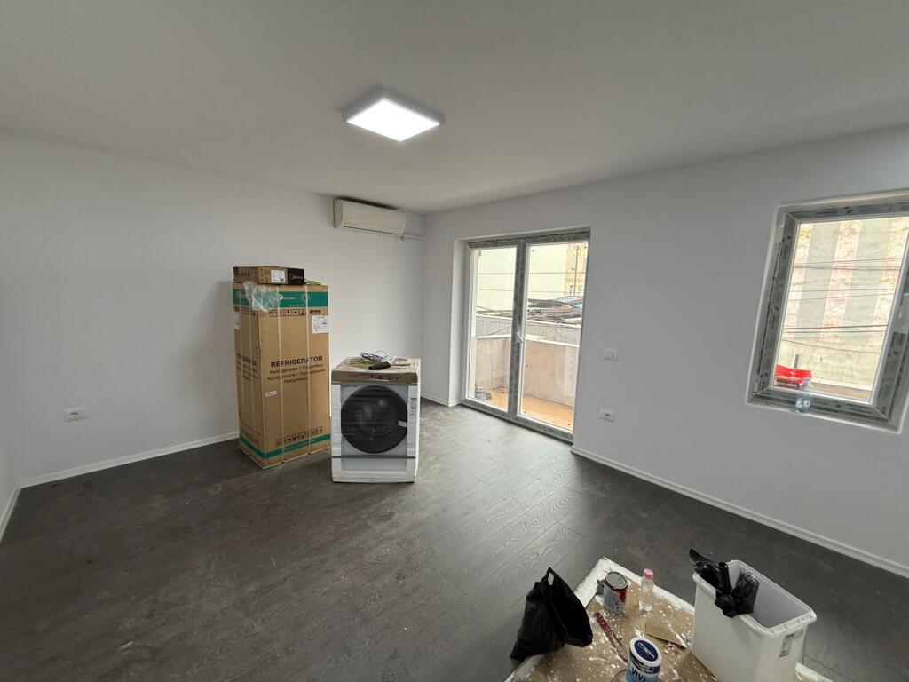 Apartment 1+1 for rent on the main road near Bardhyl Street!