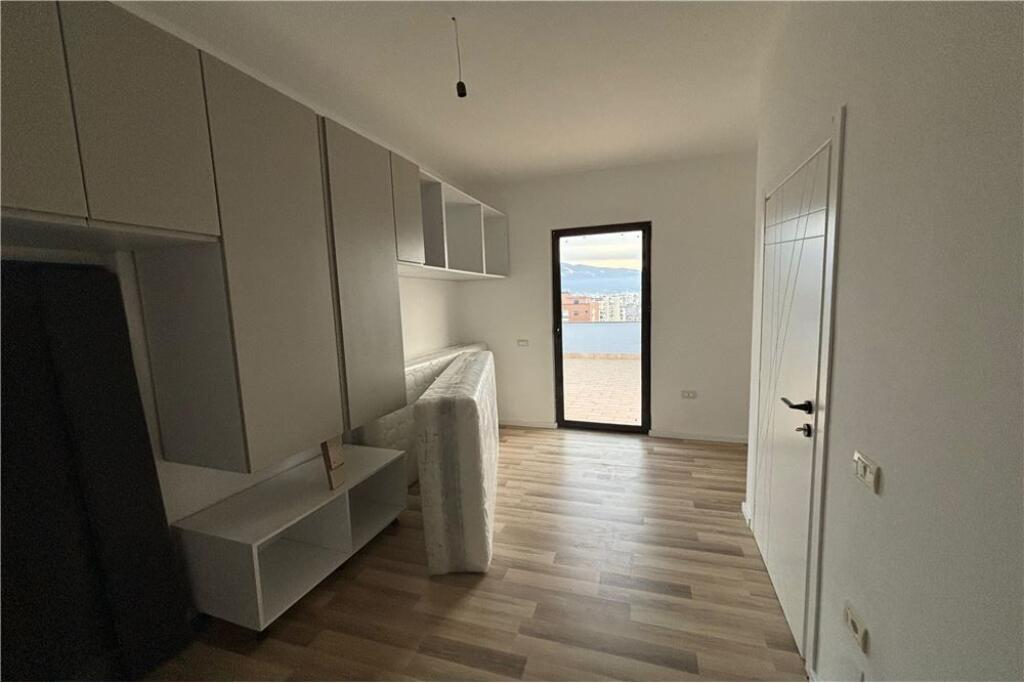 🏙️ PENTHOUSE FOR SALE – VLORË