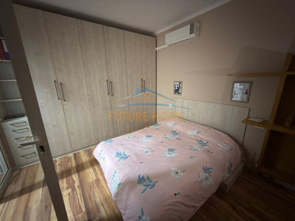 Rent, Apartment 3+1+2+Parking Space, Dry Lake, Tirana.