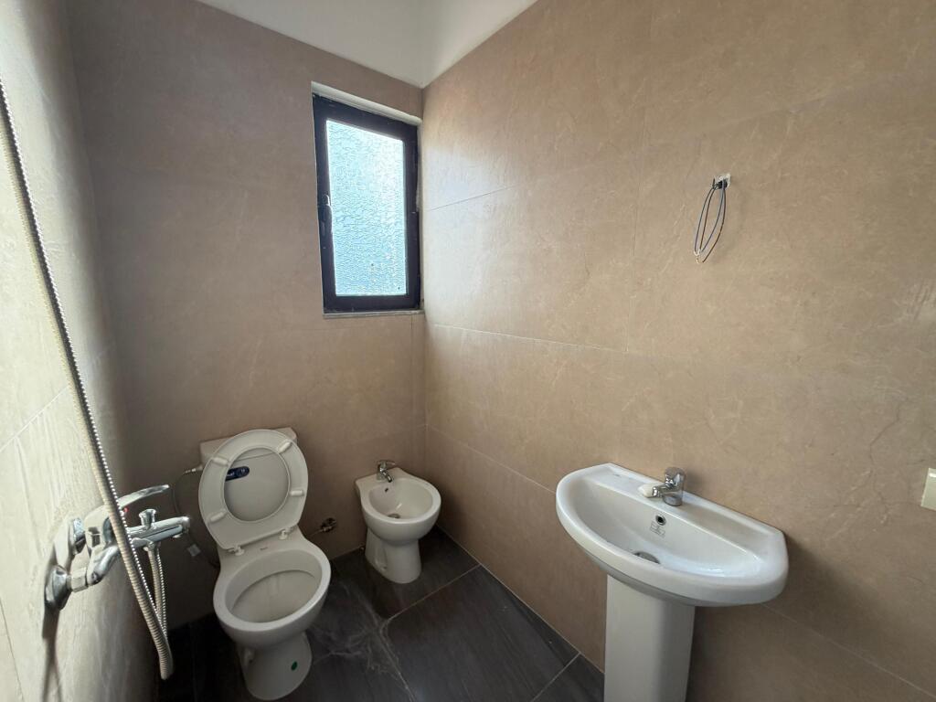 Papafingo ekskluzive Ne Shitje