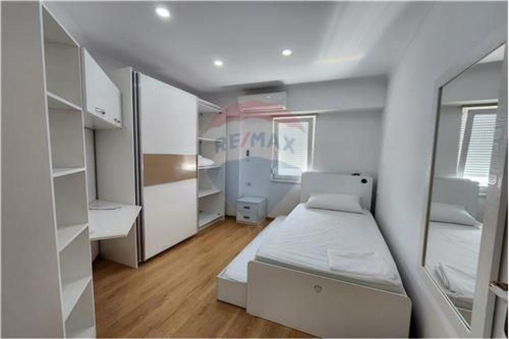 APARTMENT 2+1 FOR RENT AT THE COMPLEX CONTACT