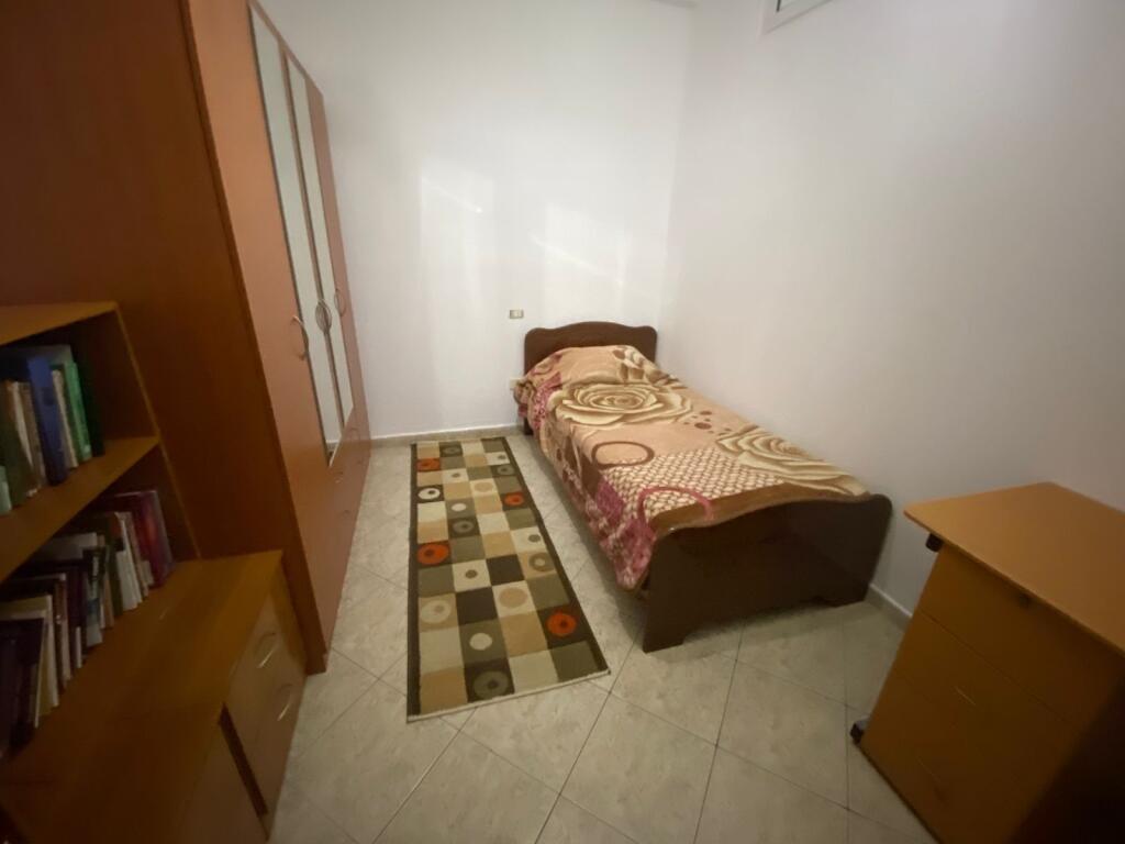 Jepet Me Qera Apartament 2+1+1 Ballkon