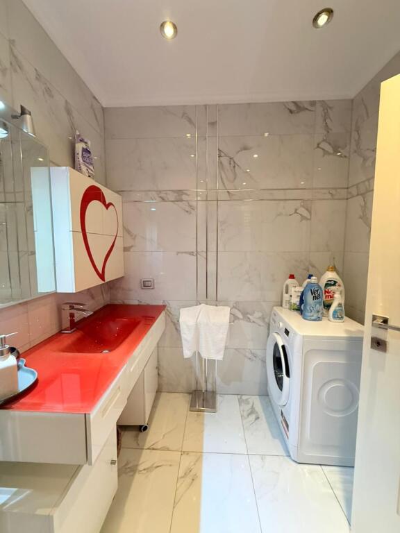 🏡 Appartamento 3+1+2 in affitto – Bllok