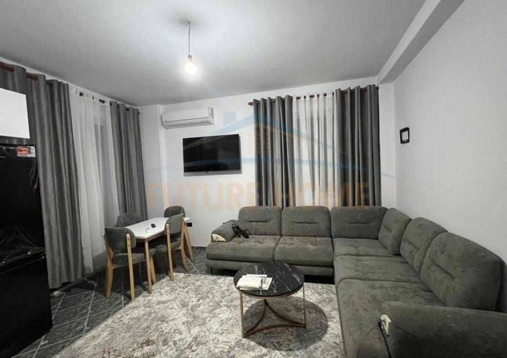 Qera, Apartament 2+1+2, Fresk