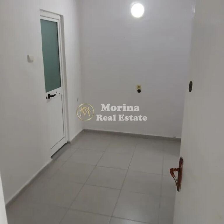 Rent | Apartment 1 + 1, Kombinat, 250 €/month