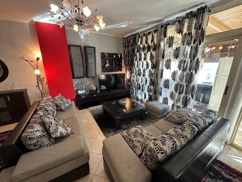 Barrikadave Street apartment 2+1+veranda, furnished, for rent. 700 Euro