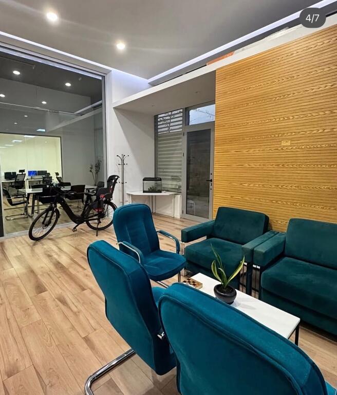 Zyre me qera te Kopshti Zologjik