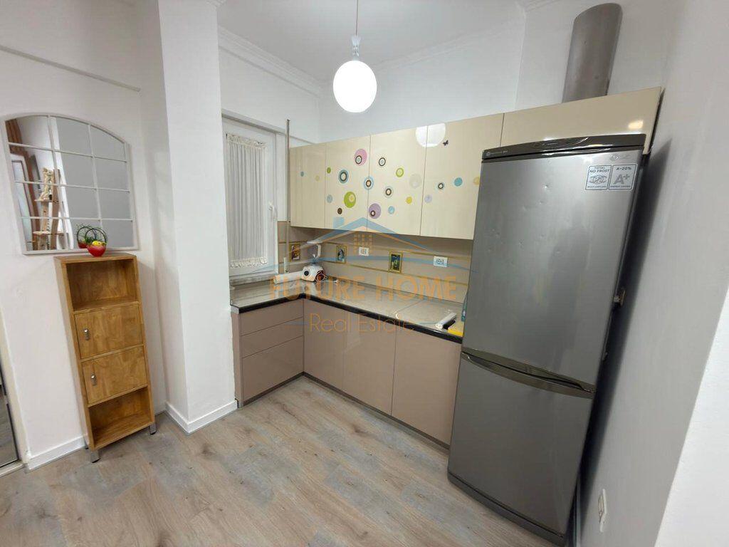 Rent, Apartment 3+1+2+Parking Space, Dry Lake, Tirana.