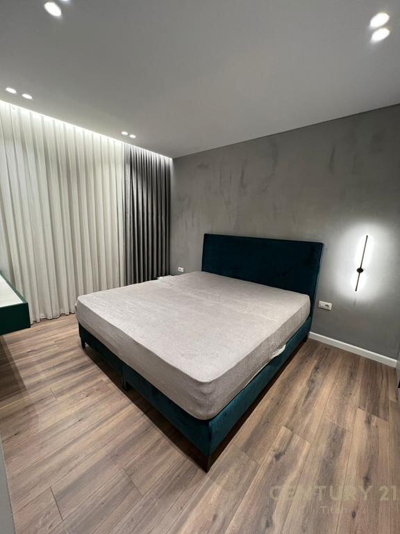 Apartment for rent at Fusha e Aviacionit