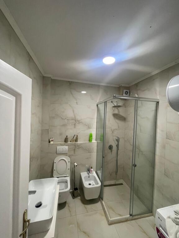 Apartment 2+1+2 for rent in the center of Tirana