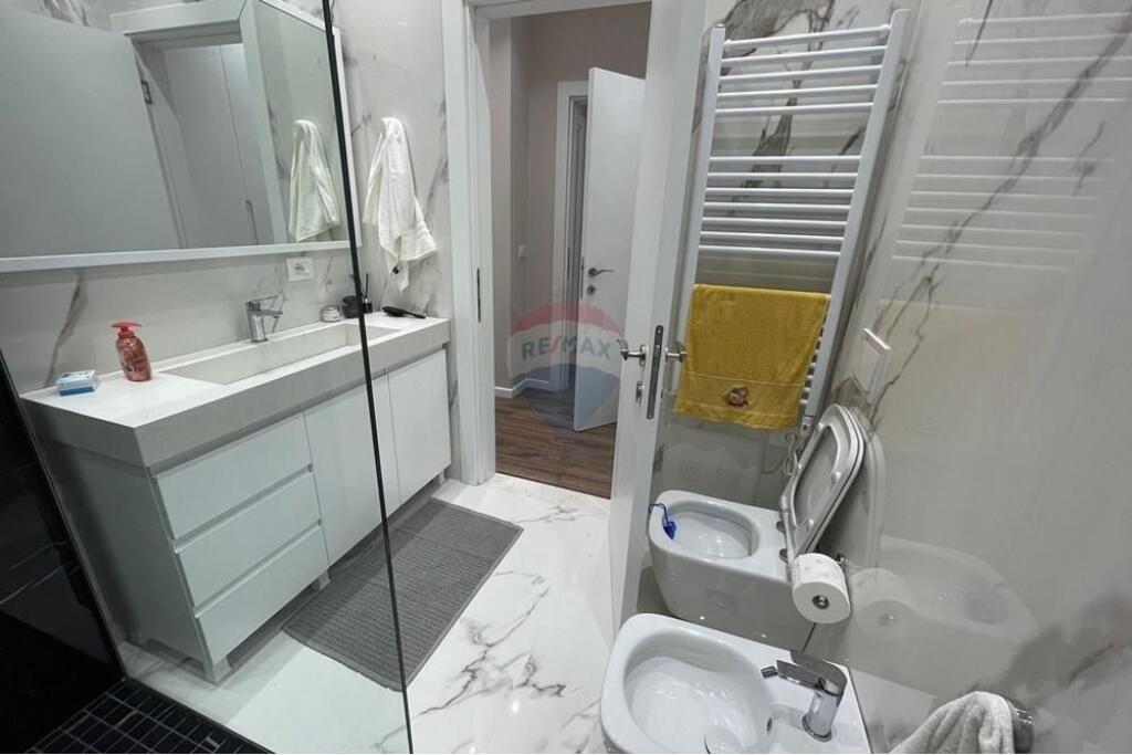 Apartment for rent 2+1 with parking space at the Electric Market