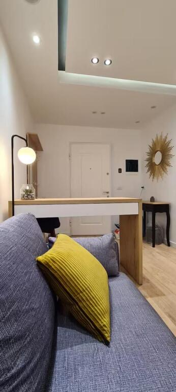 Rent, Apartment 1+1, Paris Municipality