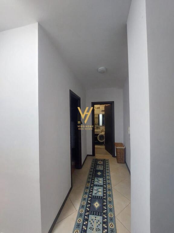 JEPET APARTAMENT 2+1+2+3BLK ME QERA TE ISH ATSH 900 EURO