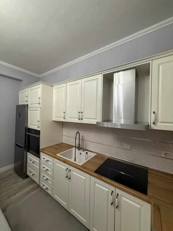 🏡 Shitet Apartament 1+1 – pranë Delijorgjit 📍