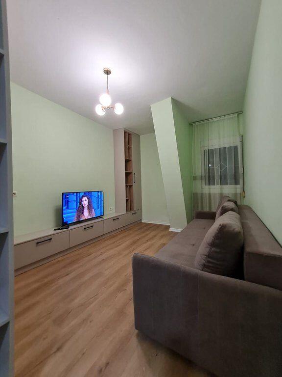 Shitet apartament 2+1+ post parkimi Rruga e Kavajes