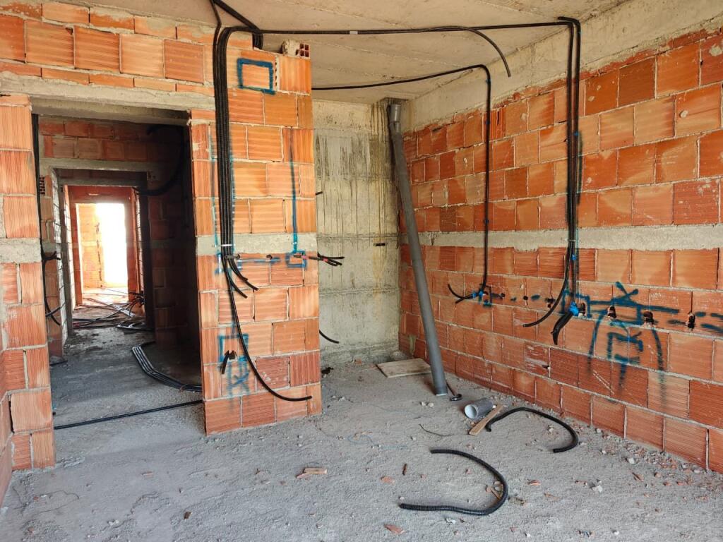 Apartment 2+1 for Sale in Porcelan