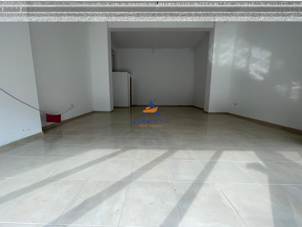 LOCALE COMMERCIALE IN AFFITTO 78M2 "UNAZA E RE, TEODOR KEKO" 700 EURO