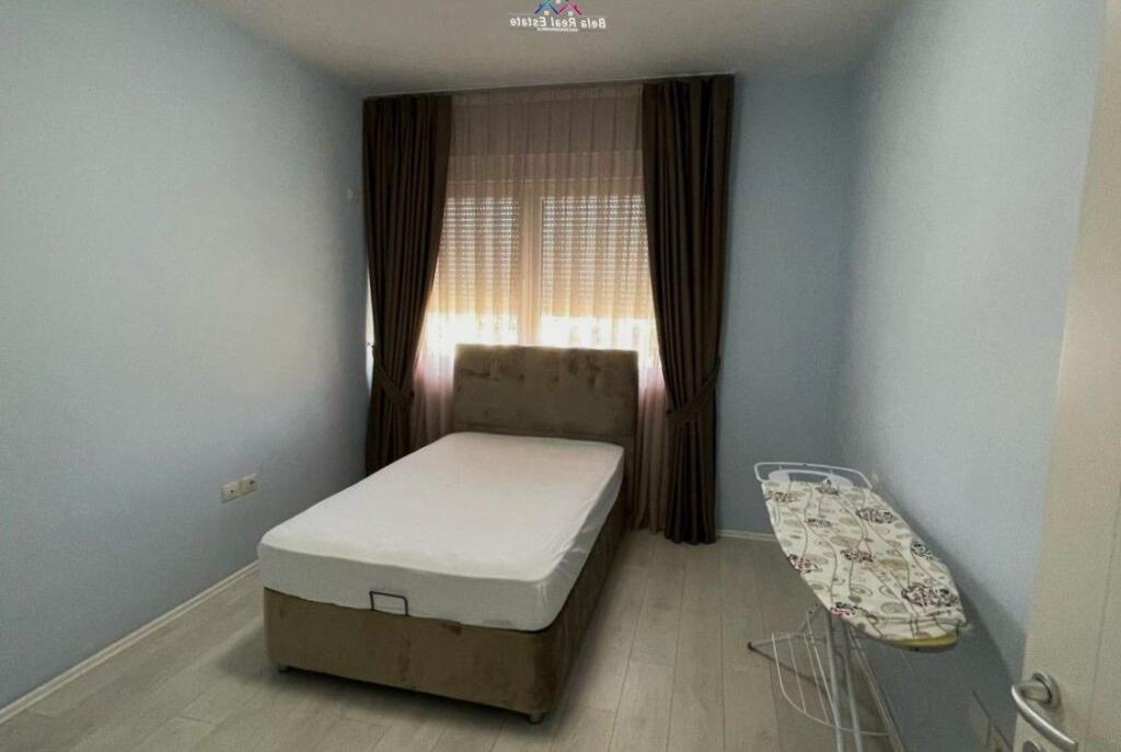 Appartamento In Affitto 3+1+2+Posto Auto al Lago Secco (ID B230125) Tirana