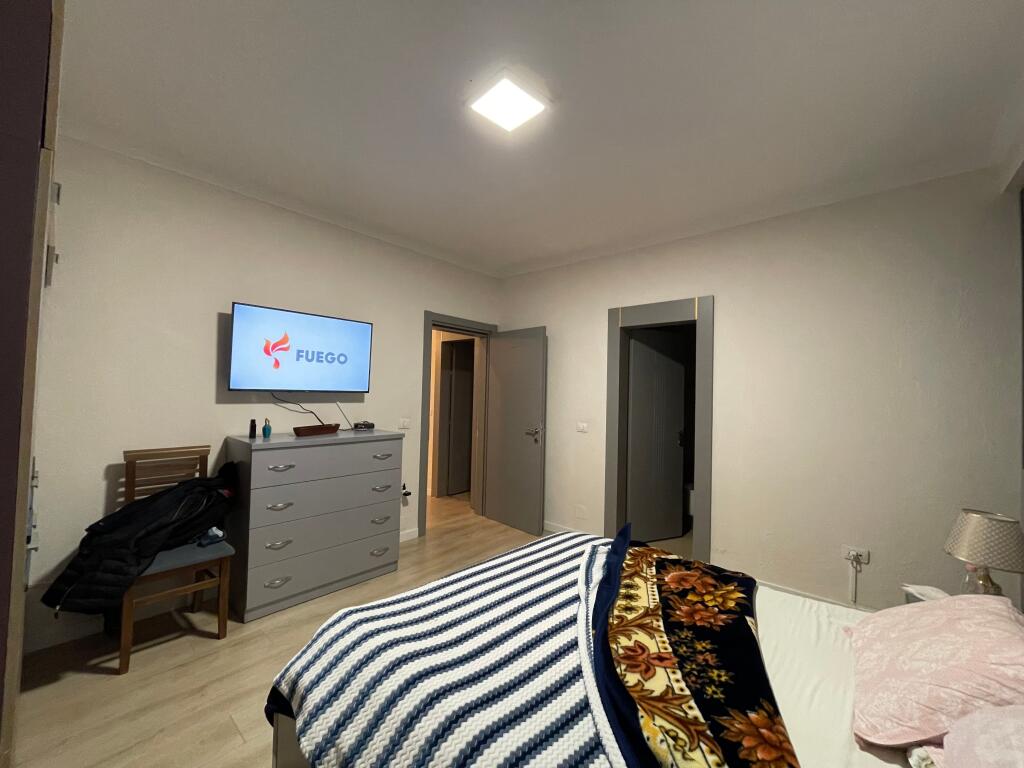 Apartment 2+1 Rent Paris Commune/ Park