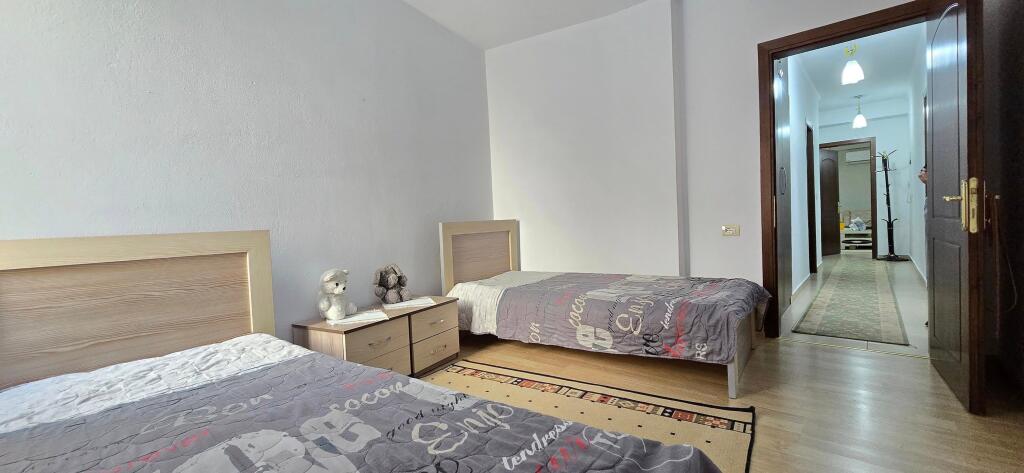 Fantastica Opportunità di Affitto Vicino alla Direzione Scolastica ❗️❗️A Korçë  PER LA PRIMA VOLTA SUL MERCATO! Diventa il Primo Inquilino!