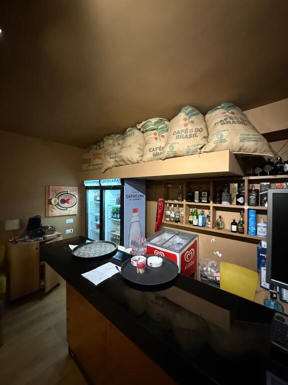 Near the Paris Municipality, Business Premises for Sale with Veranda &amp; Near the Main Road!