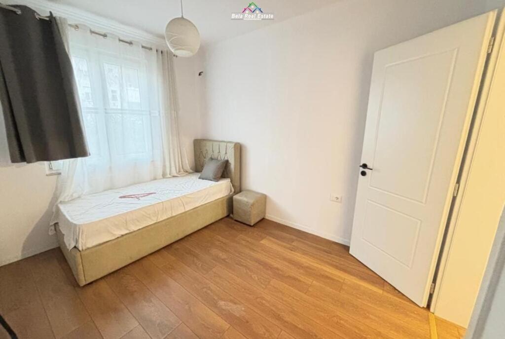 Aparament Me Qera 2+1 Tek Harry Fultz (ID B2211387) Tirane