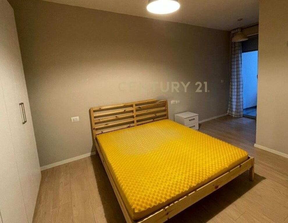 Il nuovo maternità è dato in affitto appartamento
