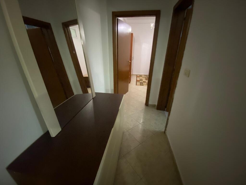 Jepet Me Qera Apartament 2+1+1 Ballkon