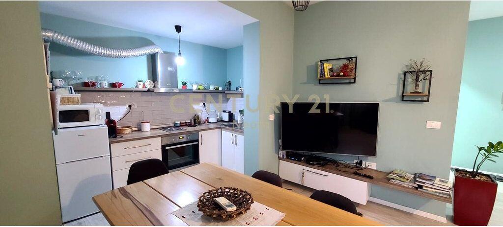 Apartament 2+1 me qira në Rrugën e Durrësit – I përshtatshëm për Airbnb