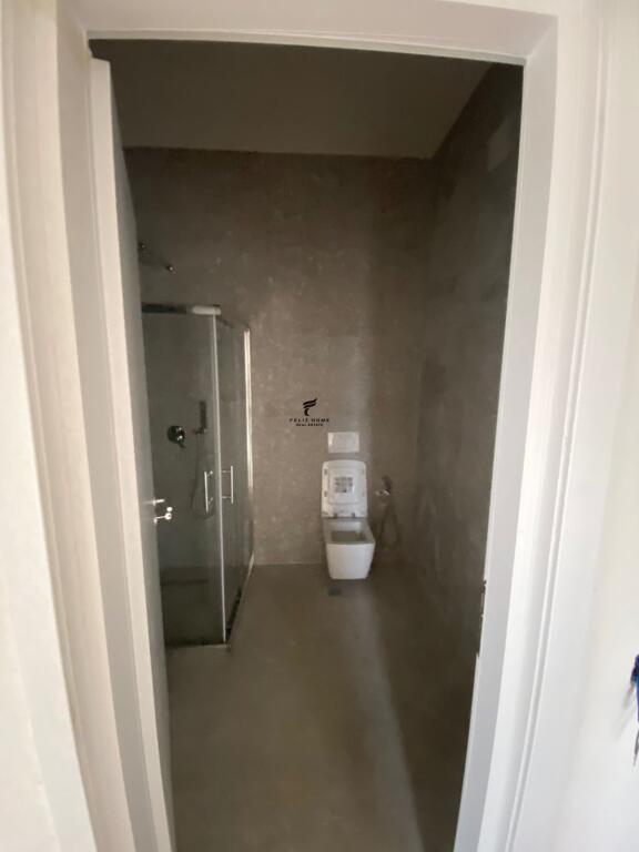 UFFICIO IN AFFITTO 115 M2 VASIL SHANTO 110.000 LEKE