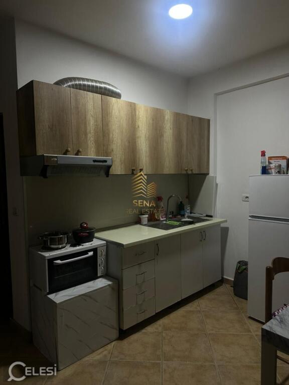 Qira, Garsoniere, Astir, 300 Euro/muaj