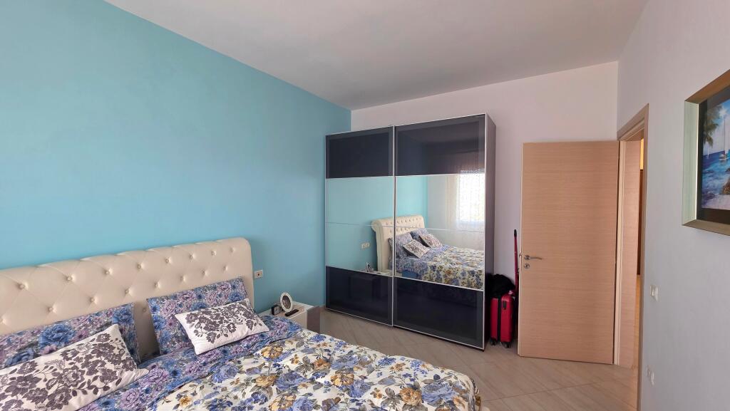 Apartment 2+1 for rent in Lungomare