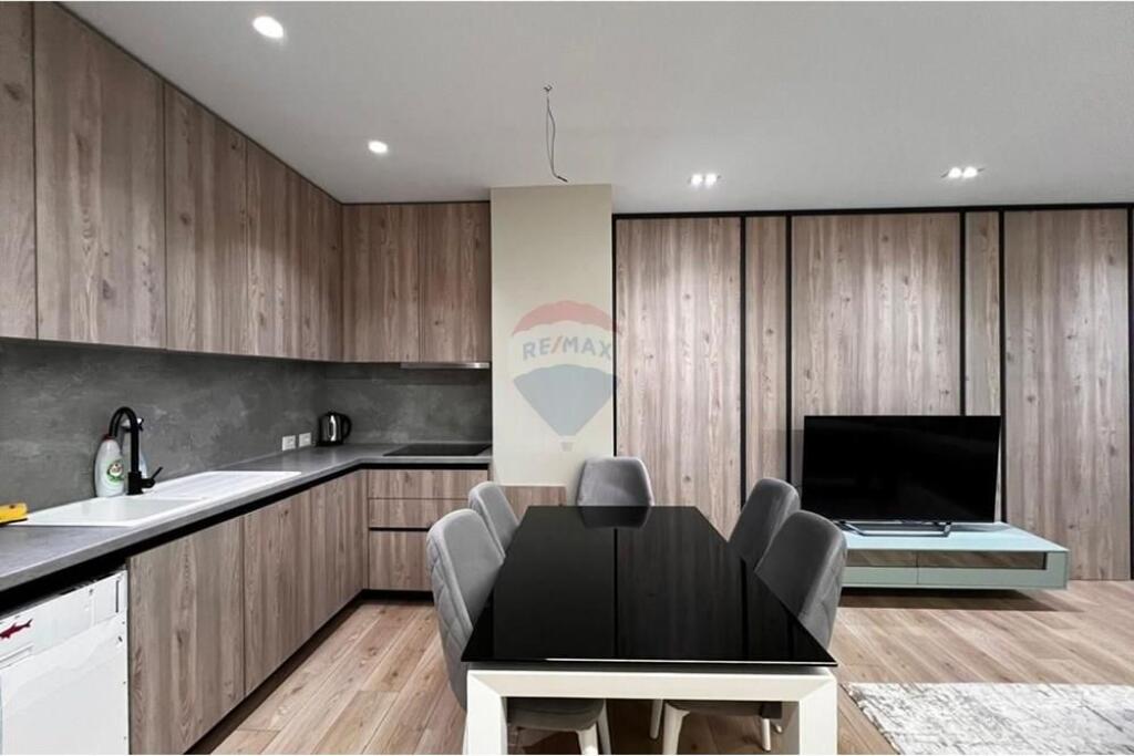 Apartment 1+1 for rent at Bulevardi Zogu I !