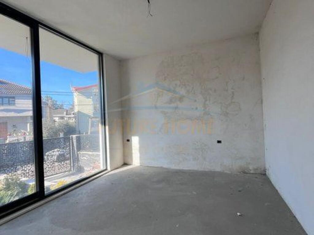 For sale, 2-Storey Villa, Sauk, Tirana