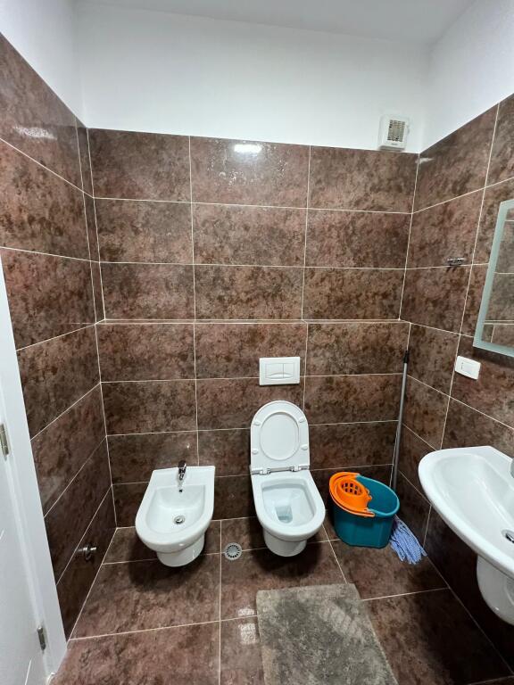 Apartament me qera 2+1, Rr.Dritan Hoxha