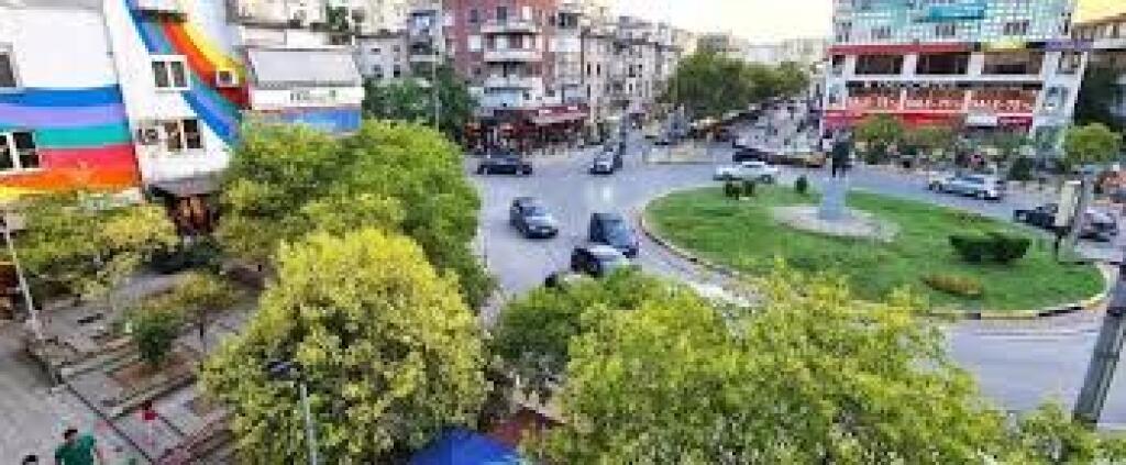 NJËSI KOMERCIALE PËR SHITJE BLLOK, PRANË SHESHIT WILLSON