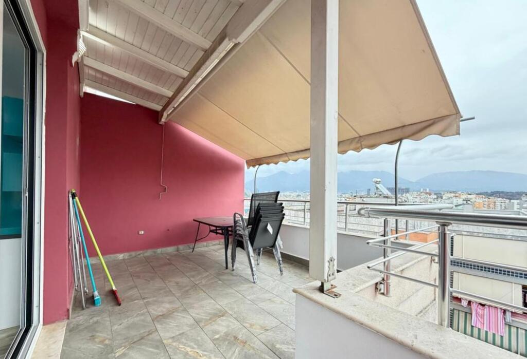 Duplex 3+1+2 me Verandë + Parkim – Rrethrrotullimi Selitë🏙