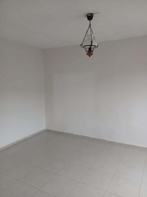 Appartamento 1+1+1 Balcone In Affitto